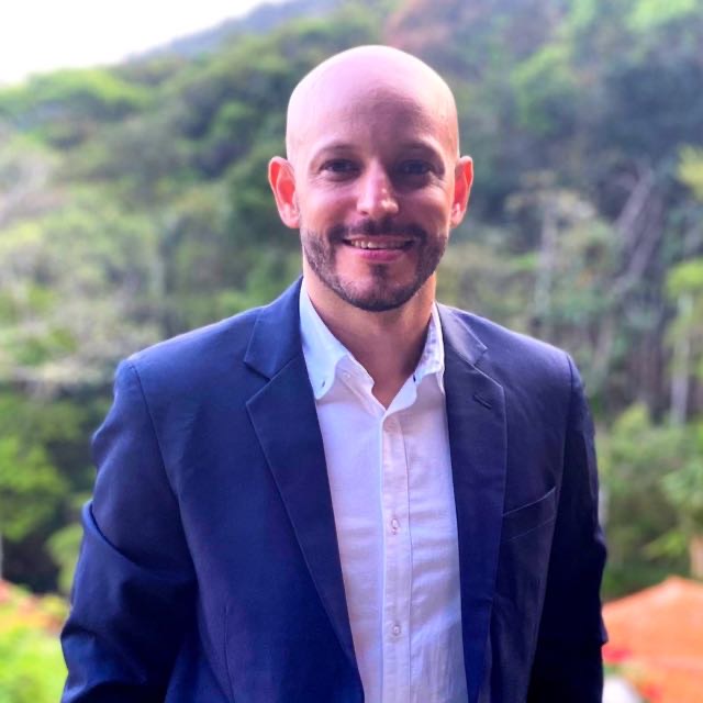 Dr. Gustavo Honório — Neurologista e Neuro-oncologista